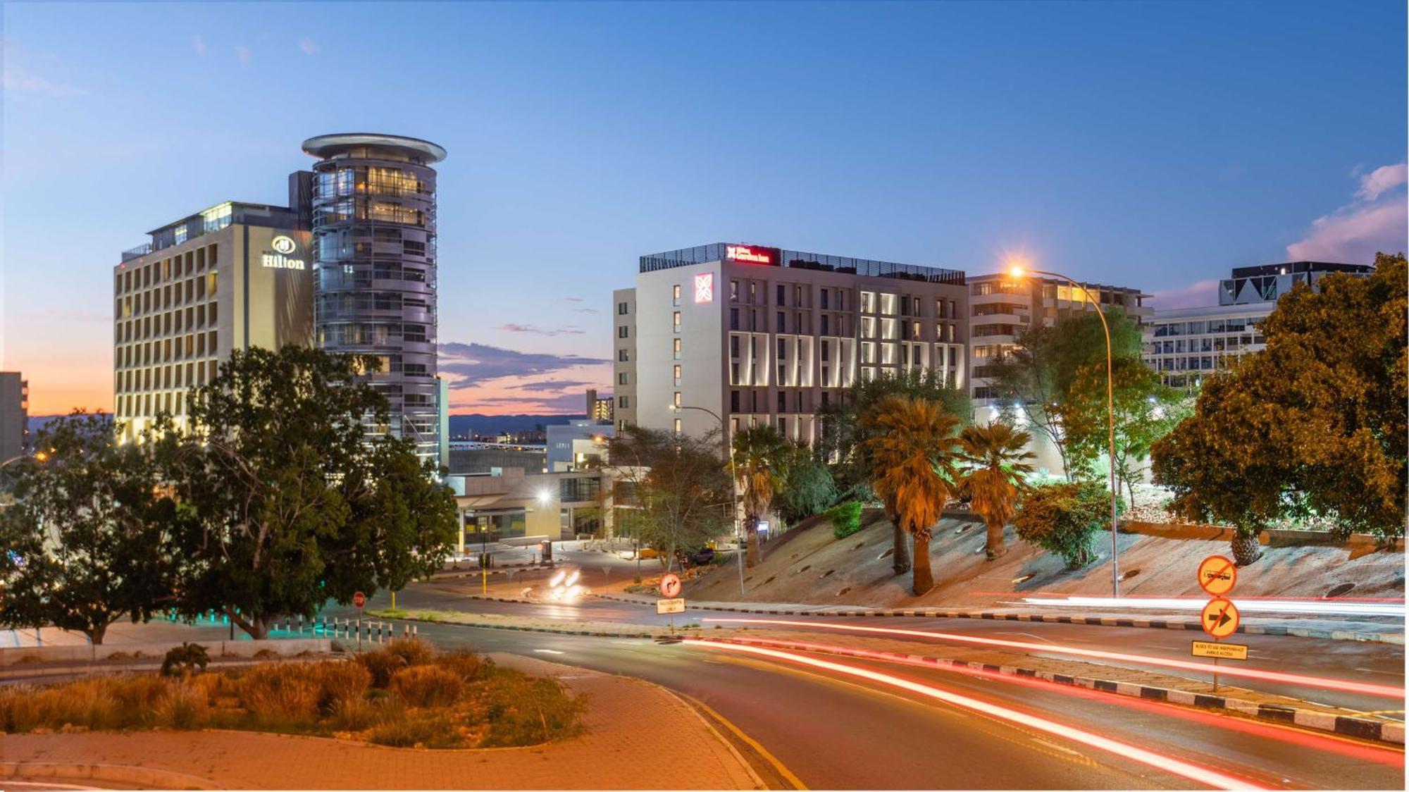 Hilton Garden Inn Windhoek Esterno foto